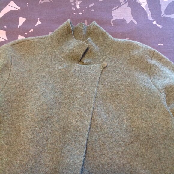 Eileen Fisher Boiled Wool Hi Neck Asymmetrical Cropped Blazer Jacket M - Picture 5 of 9